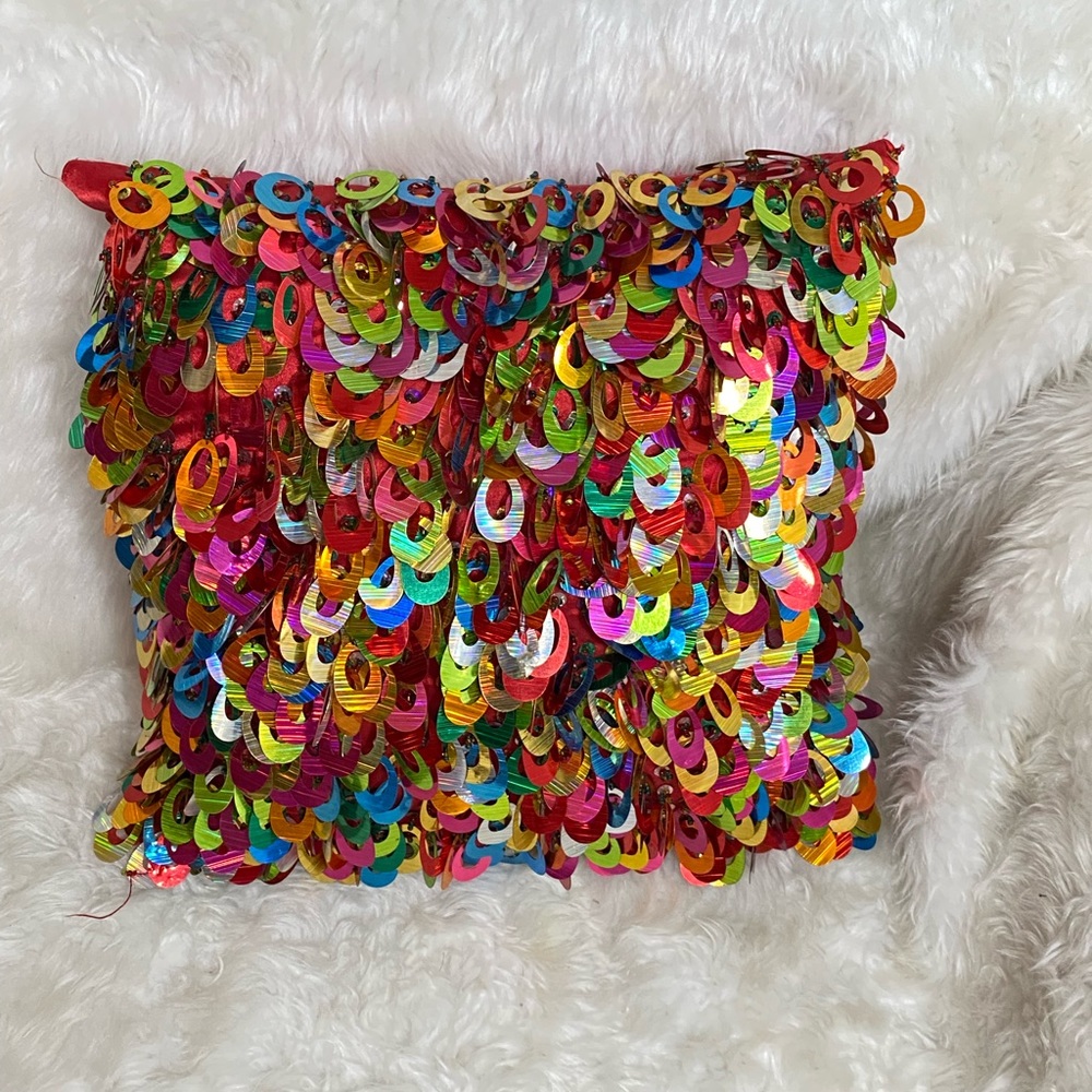 Pier1 Accent pillow